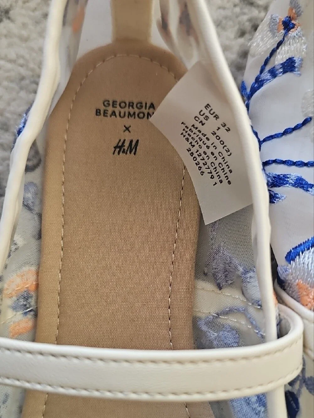 H&M charming white